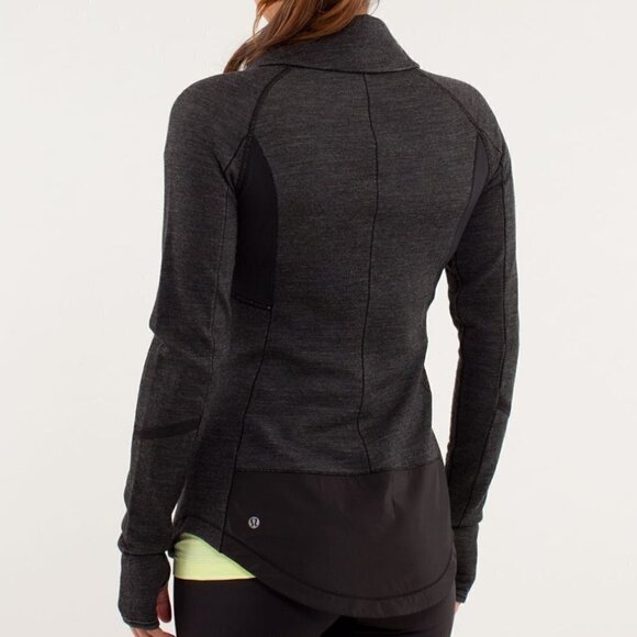 Lululemon Run: Pitter Patter Pullover Size 8 - Picture 2 of 7